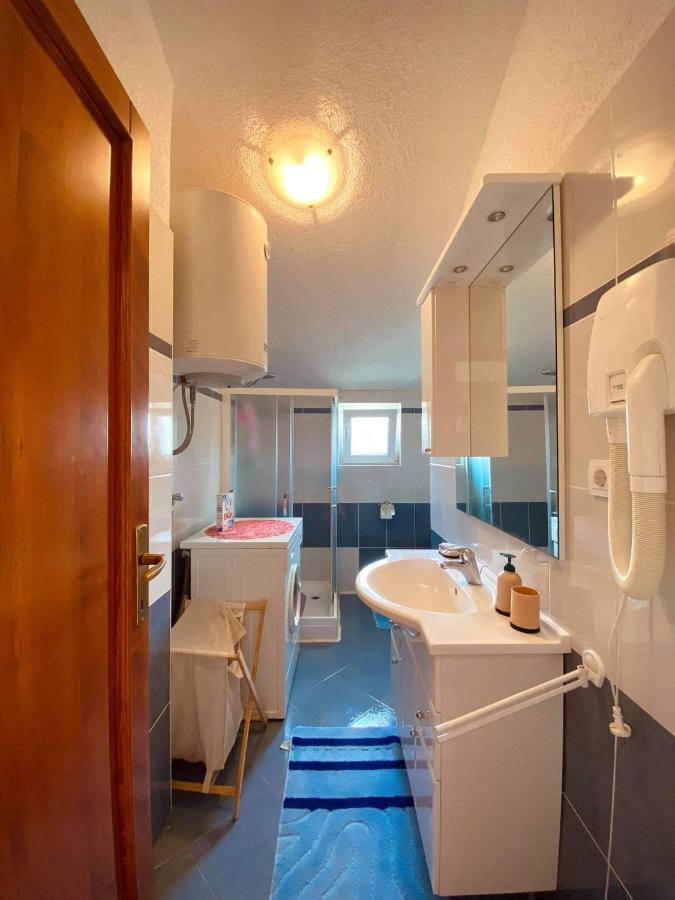 Apartman Luna Sveti Lovreč Pazenatički Exterior foto